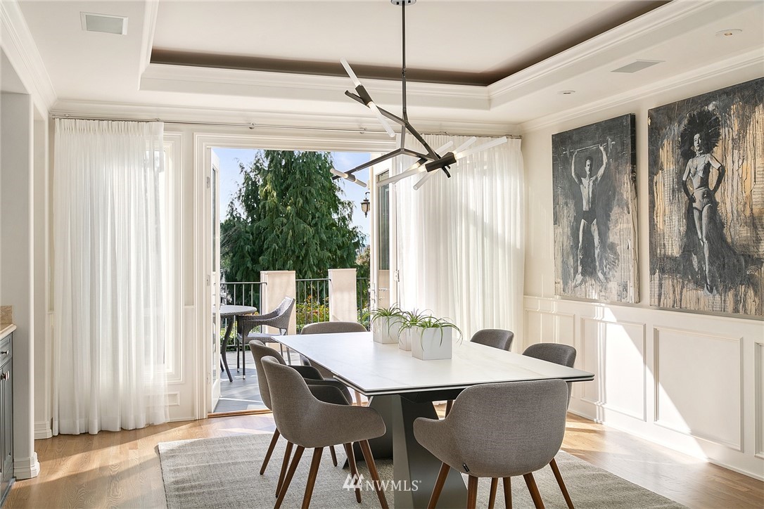 9252 Points Drive Northeast Yarrow Point, WA 98004 - Photo 8 of 23