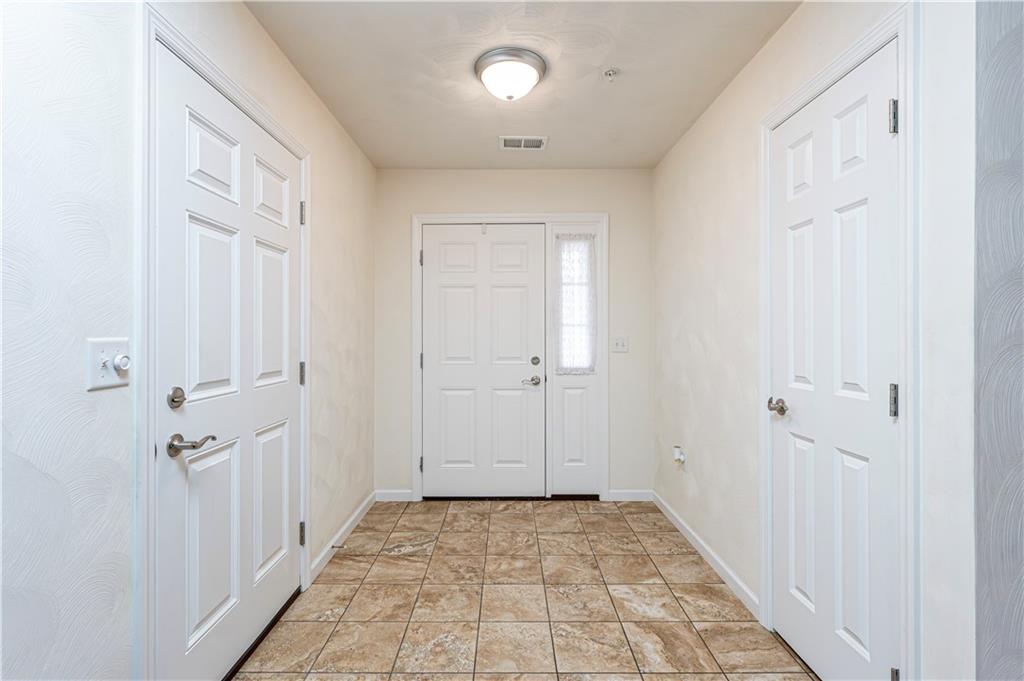 575 Sunview Circle Latrobe, PA 15650 - Photo 17 of 45