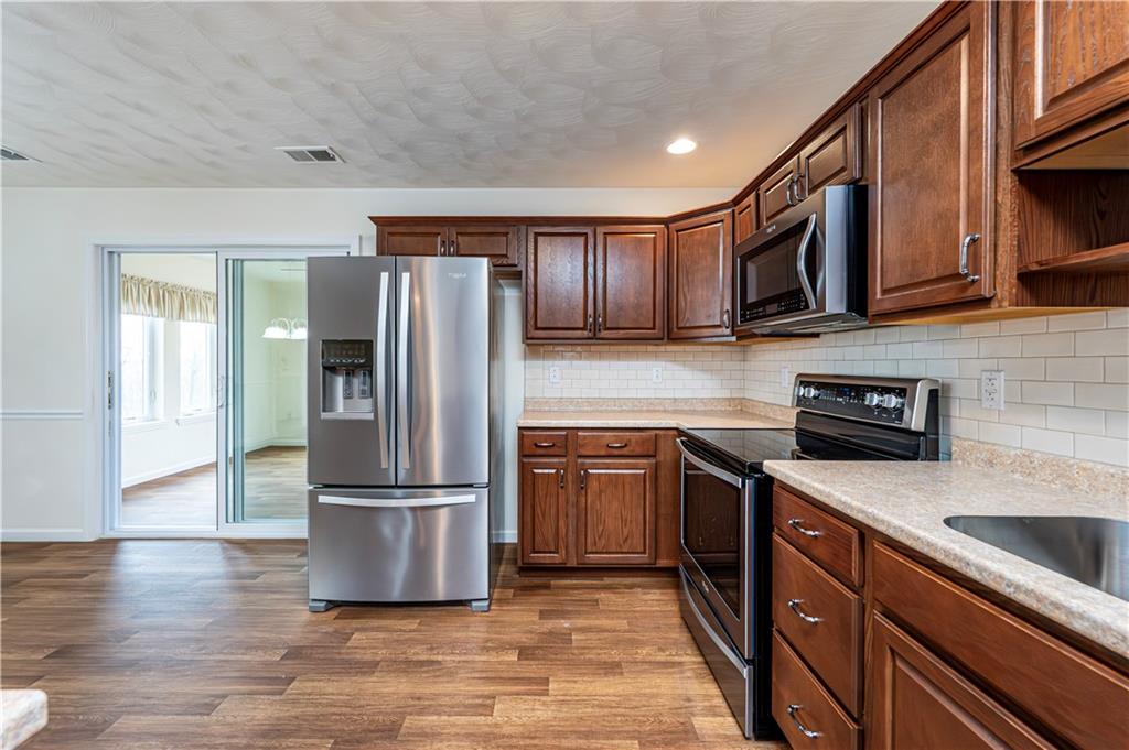 575 Sunview Circle Latrobe, PA 15650 - Photo 27 of 45