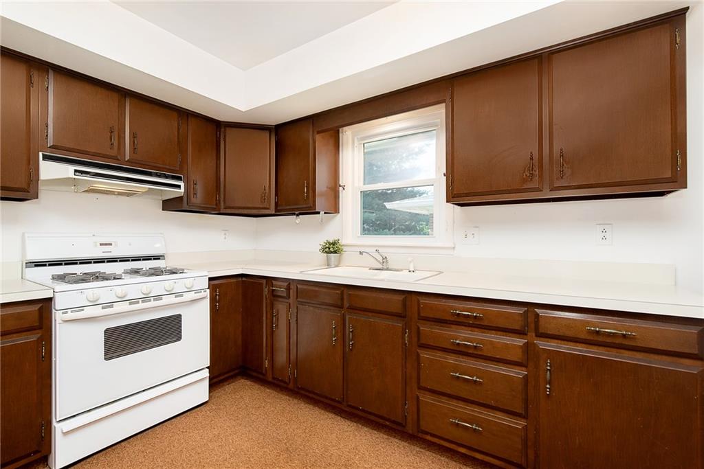 113 Grandison Road Greenfield, IN 46140 - Photo 10 of 27 Gallery Image 10