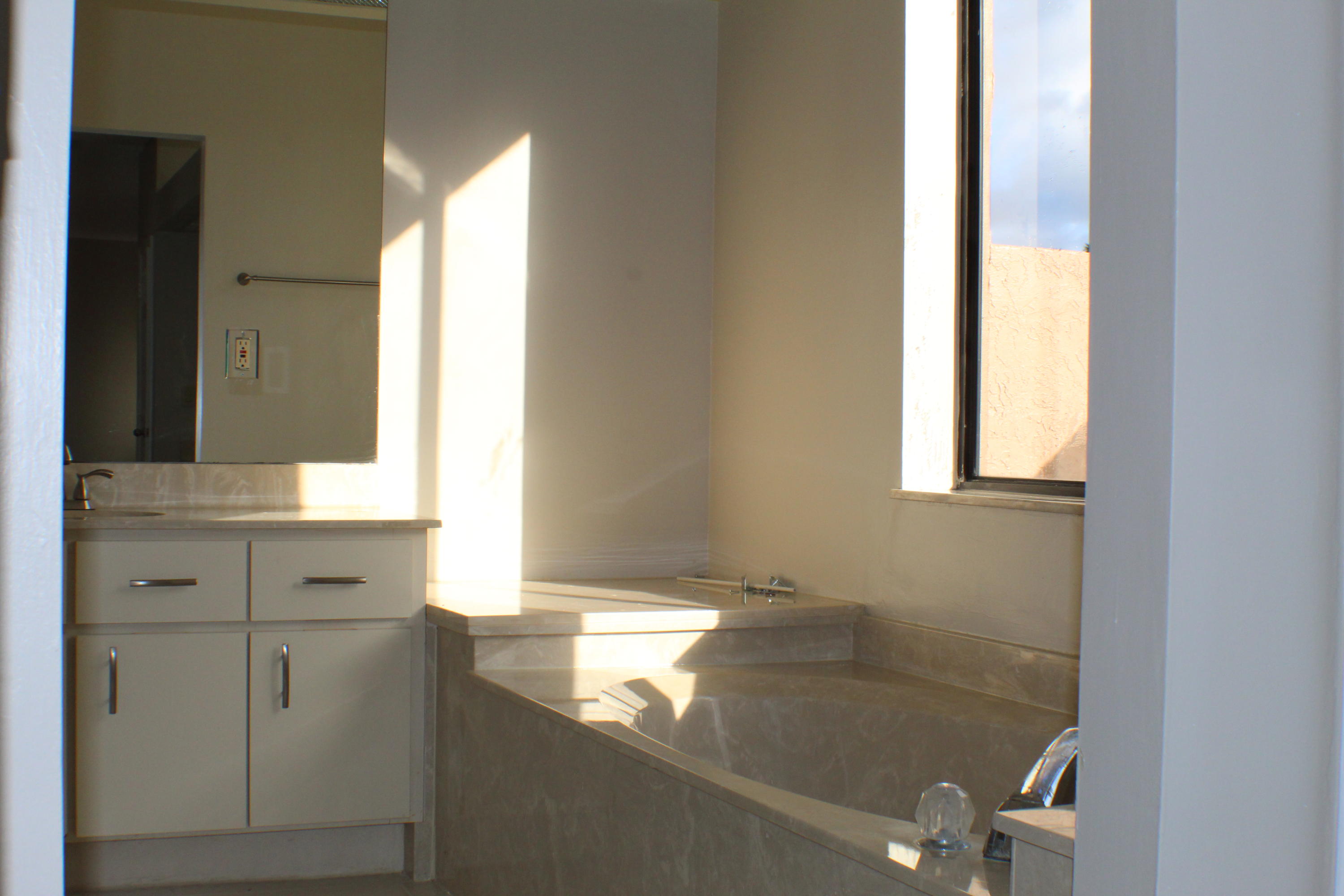 10333 Camelback Lane Boca Raton, FL 33498 - Photo 18 of 34 IMG_0094