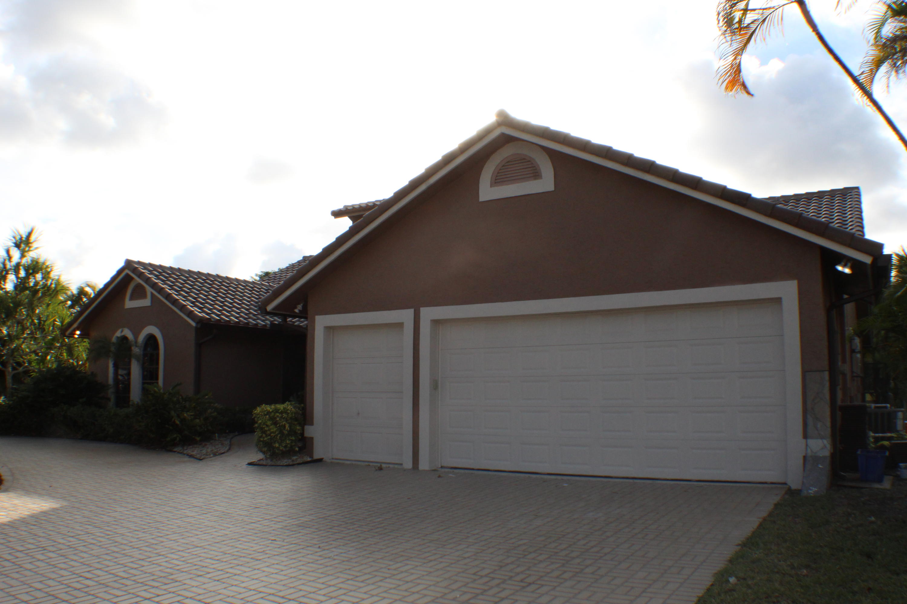 10333 Camelback Lane Boca Raton, FL 33498 - Photo 3 of 34 IMG_0071