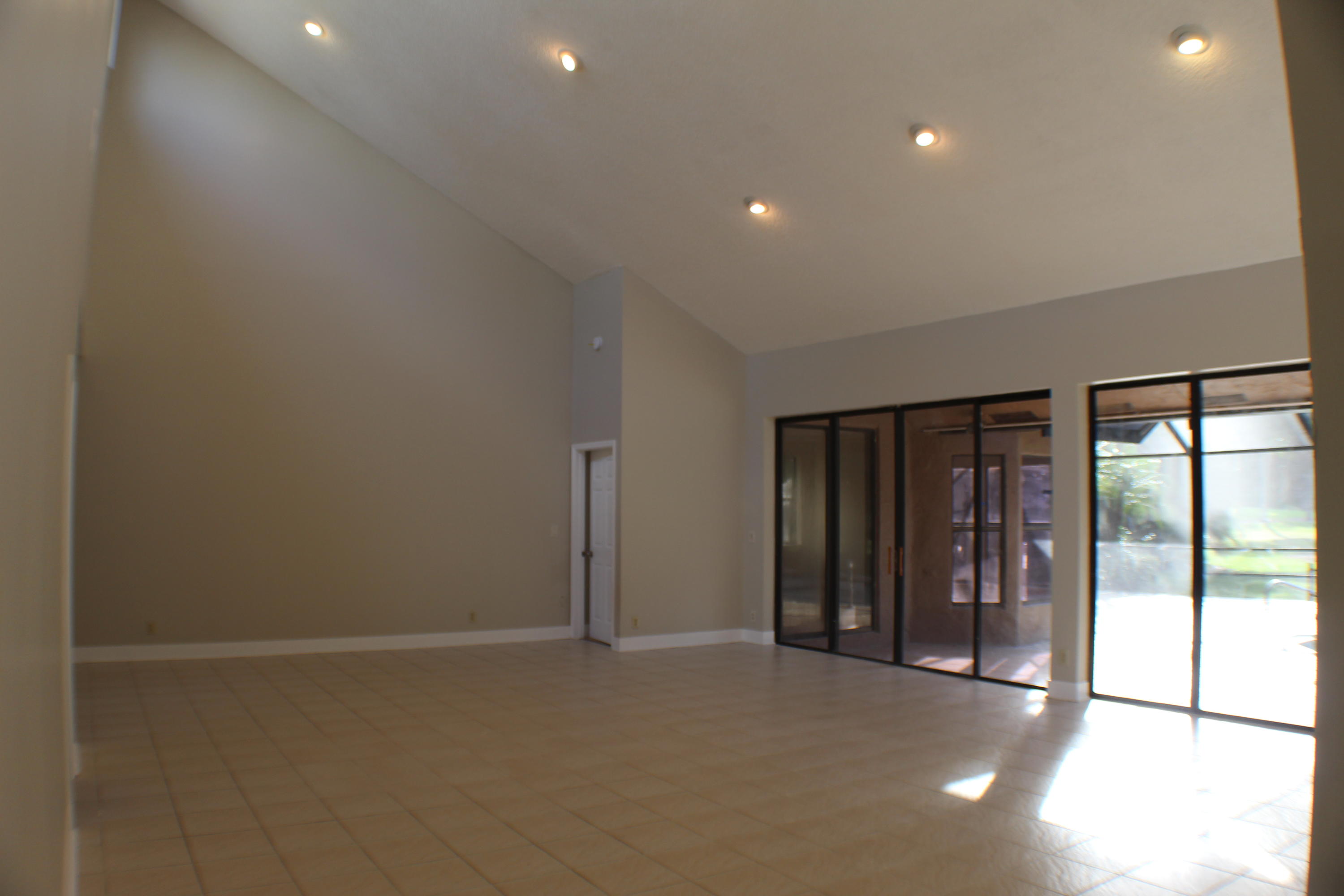 10333 Camelback Lane Boca Raton, FL 33498 - Photo 7 of 34 IMG_0081