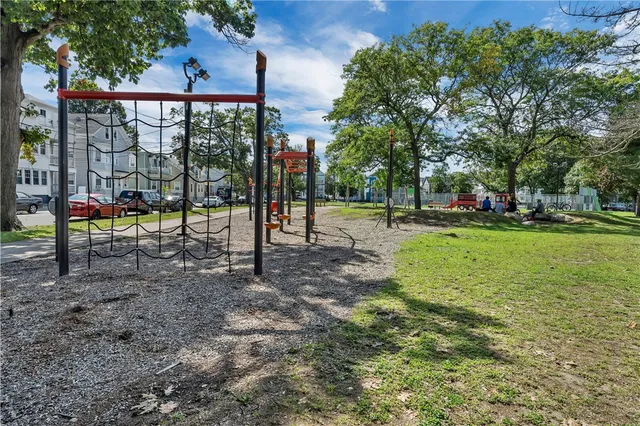 $1,950 | 48 Kenwood Street, Unit 2, Providence, RI 02909