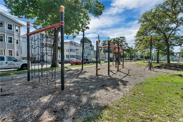 $1,950 | 48 Kenwood Street, Unit 2, Providence, RI 02909