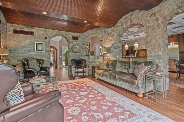 $2,500,000 | 744 Thayer Boulevard, Northville, MI 48167