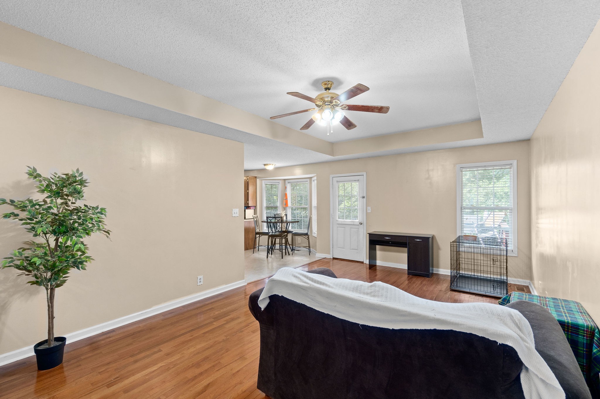 2492 Rafiki Drive Clarksville, TN 37042 - Photo 4 of 24 a bedroom with a bed and a potted plant