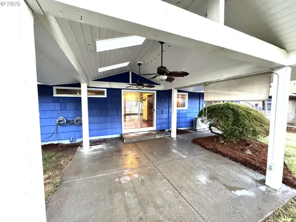 $425,000 | 2442 Southeast 190th Avenue, Portland, OR 97233