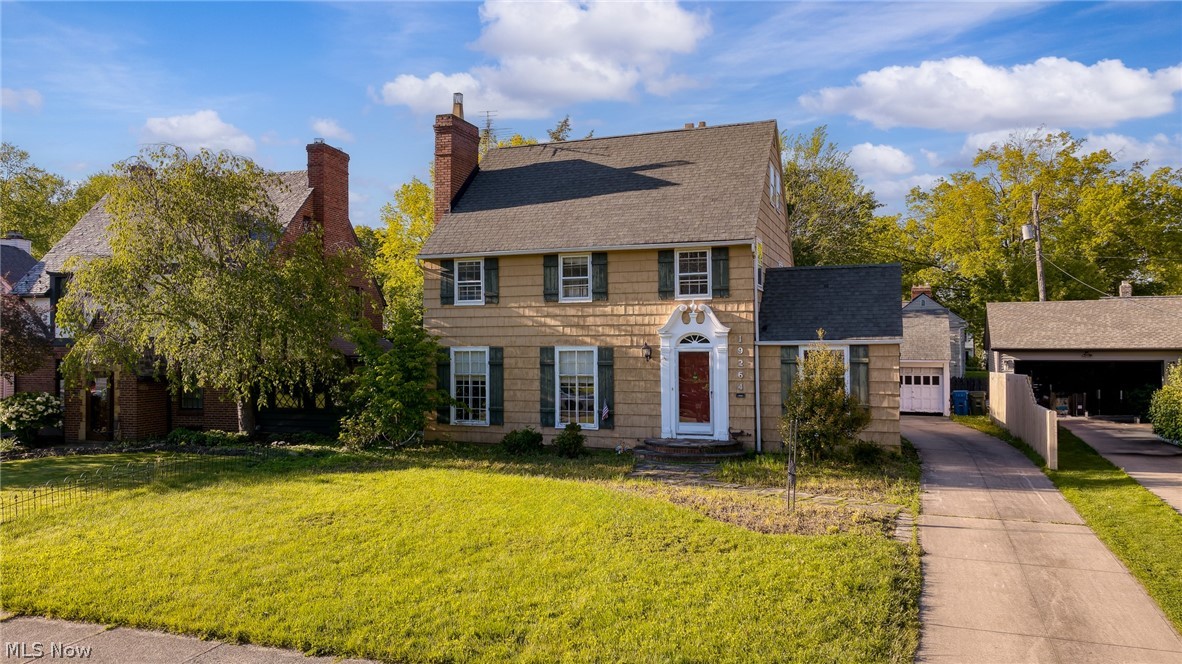 19264 North Sagamore Road Cleveland, OH 44126 - Photo 2 of 47