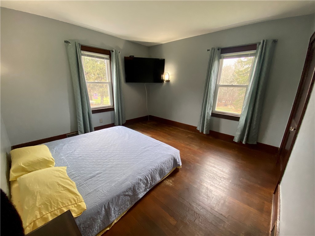 73 Stafford Road Tiverton, RI 02878 - Photo 8 of 13 Gallery Image 8