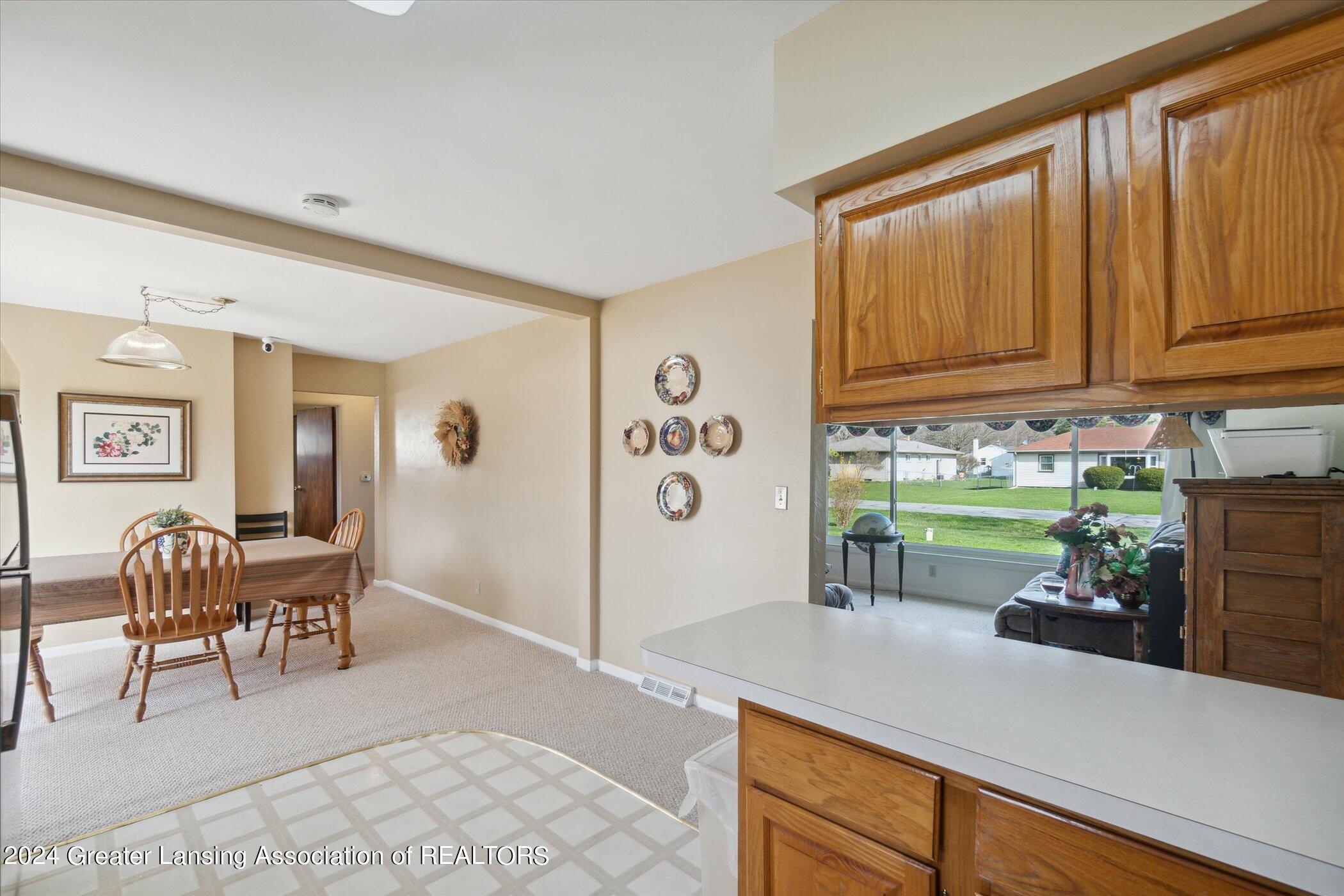 1378 Sunny Road Lansing, MI 48906 - Photo 12 of 38 Dining Area