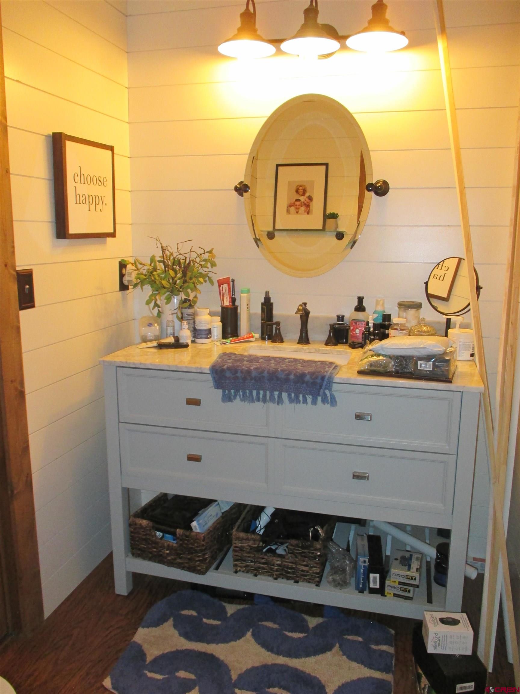 2364 Elk Road Lake City, CO 81235 - Photo 23 of 44 Guest bedroom #2 1/2 bath with adjoining shower.