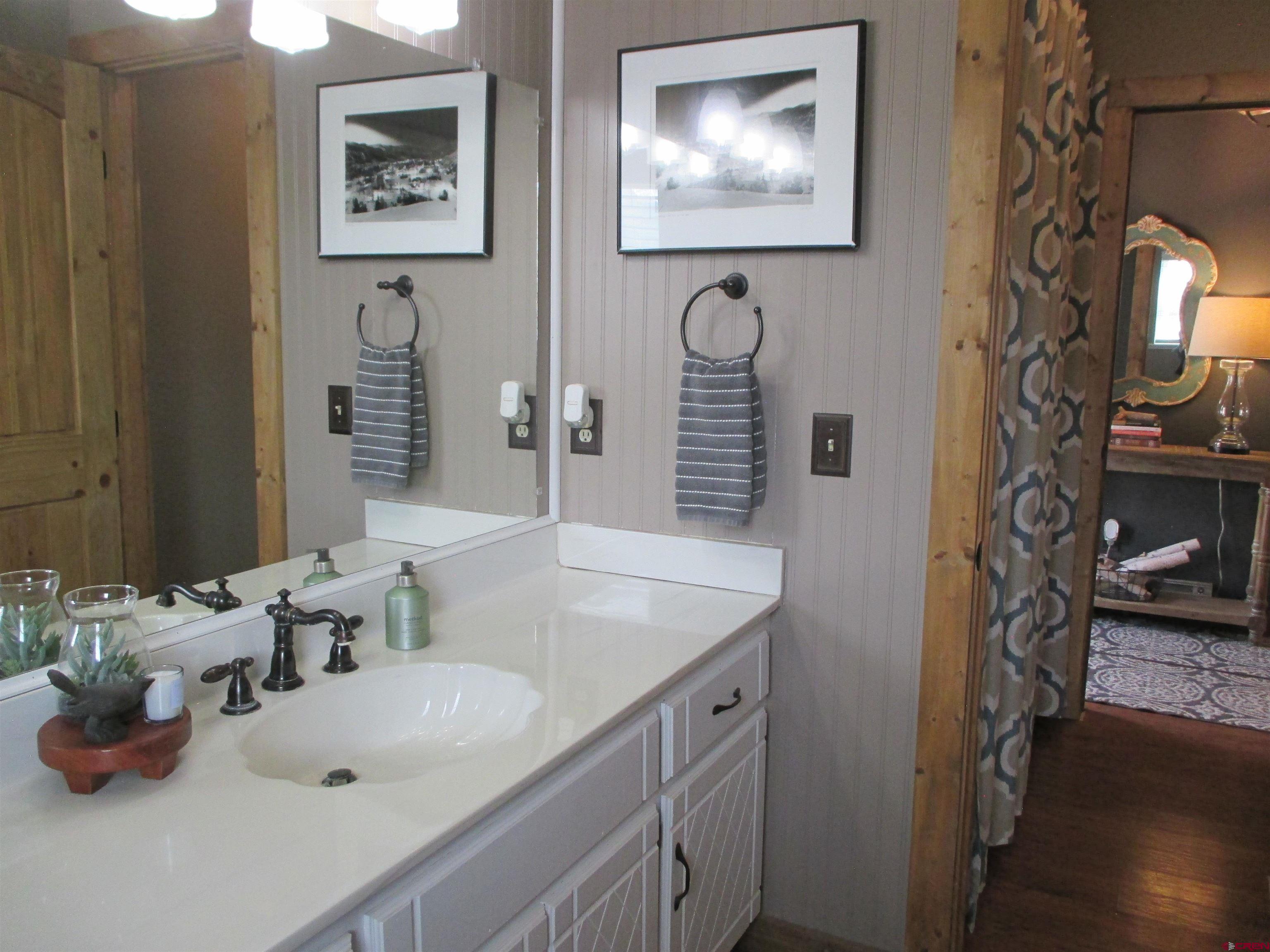 2364 Elk Road Lake City, CO 81235 - Photo 31 of 44 Full bath for primary bedroom suite.