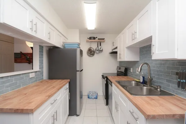 $75,000 | 12660 Ashford Point Drive, Unit 416, Houston, TX 77082