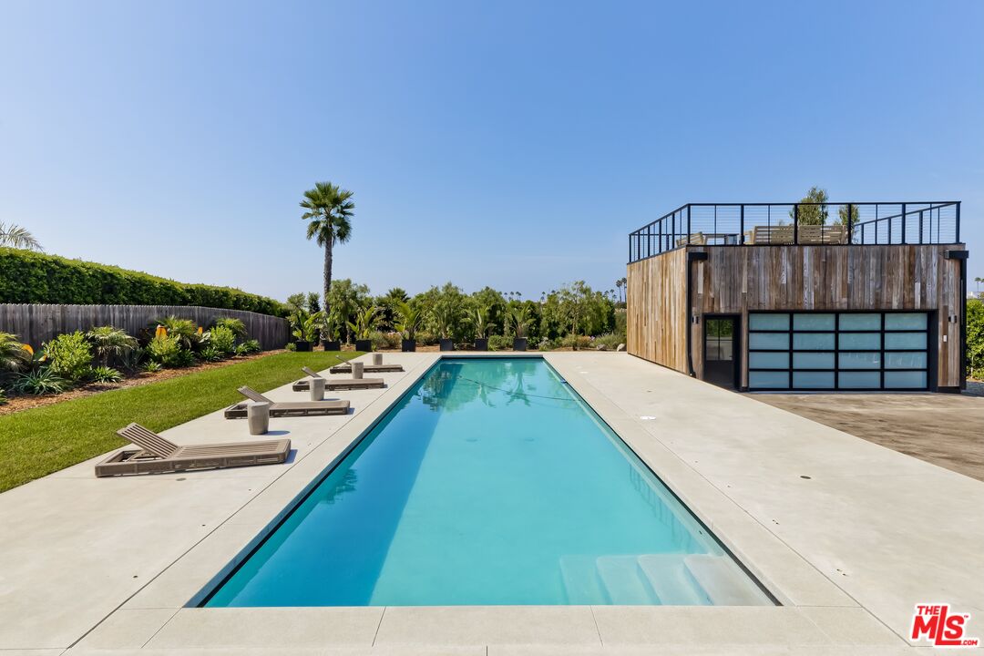 6711 Wandermere Road Malibu, CA 90265 - Photo 27 of 27 a view of swimming pool