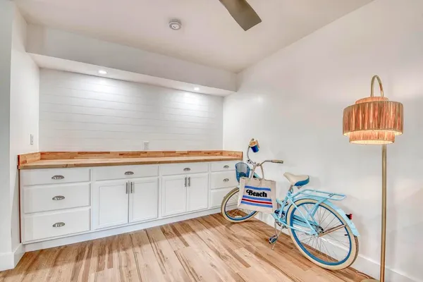 $3,600 | 106 Linda Lane, Unit 4, Palm Beach Shores, FL 33404