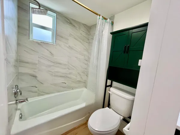 $3,600 | 106 Linda Lane, Unit 4, Palm Beach Shores, FL 33404