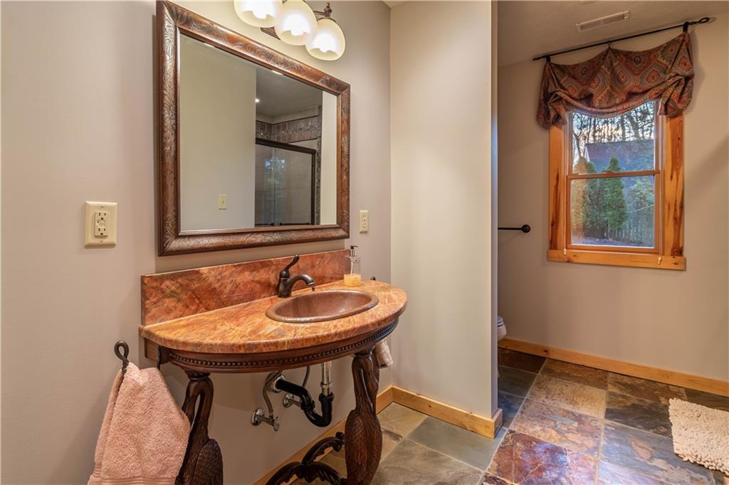 276 Froebe Road Venetia, PA 15367 - Photo 12 of 25 Gallery Image 12
