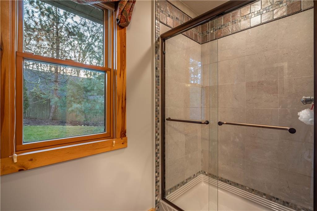 276 Froebe Road Venetia, PA 15367 - Photo 13 of 25 Gallery Image 13