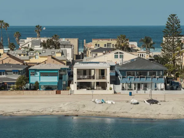 $6,000,000 | 2841 Bayside Walk, San Diego, CA 92109