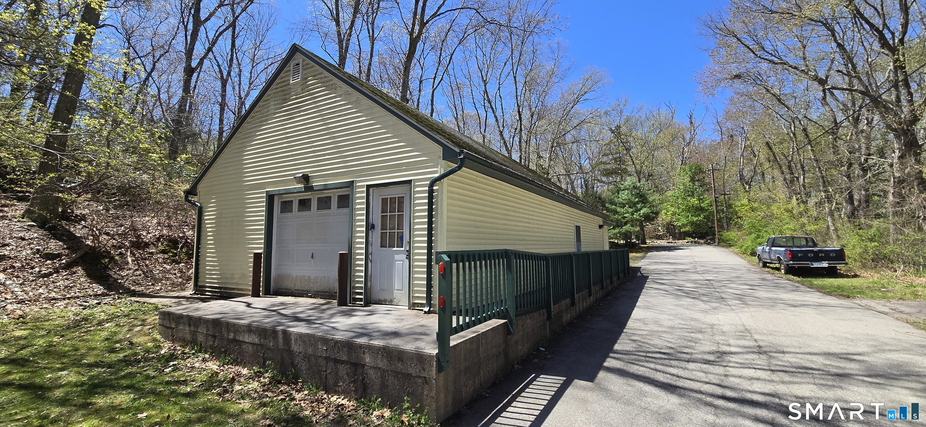59-65 Maple Street Chester, CT 06412 - Photo 5 of 37
