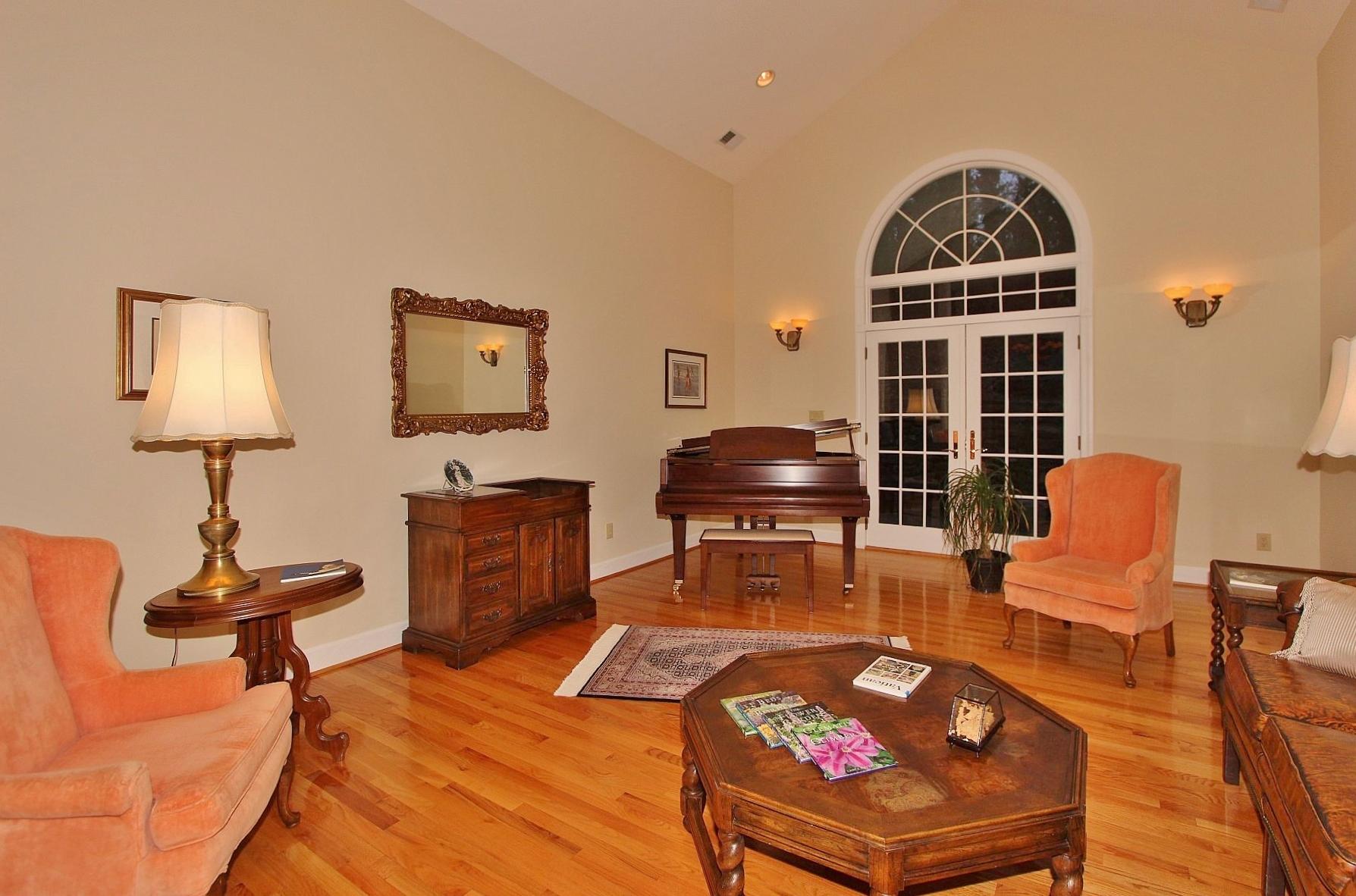 3348 Hidden Oak Road Southwest Roanoke, VA 24018 - Photo 12 of 60 5