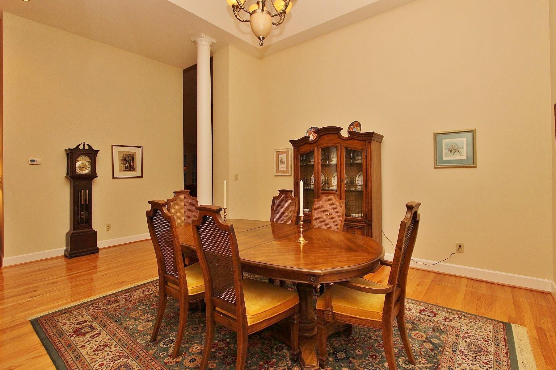 3348 Hidden Oak Road Southwest Roanoke, VA 24018 - Photo 16 of 60 9