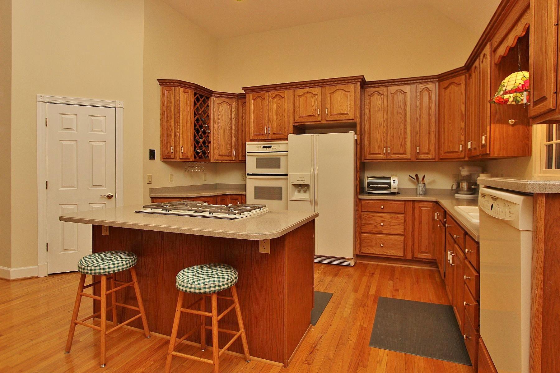 3348 Hidden Oak Road Southwest Roanoke, VA 24018 - Photo 21 of 60 14