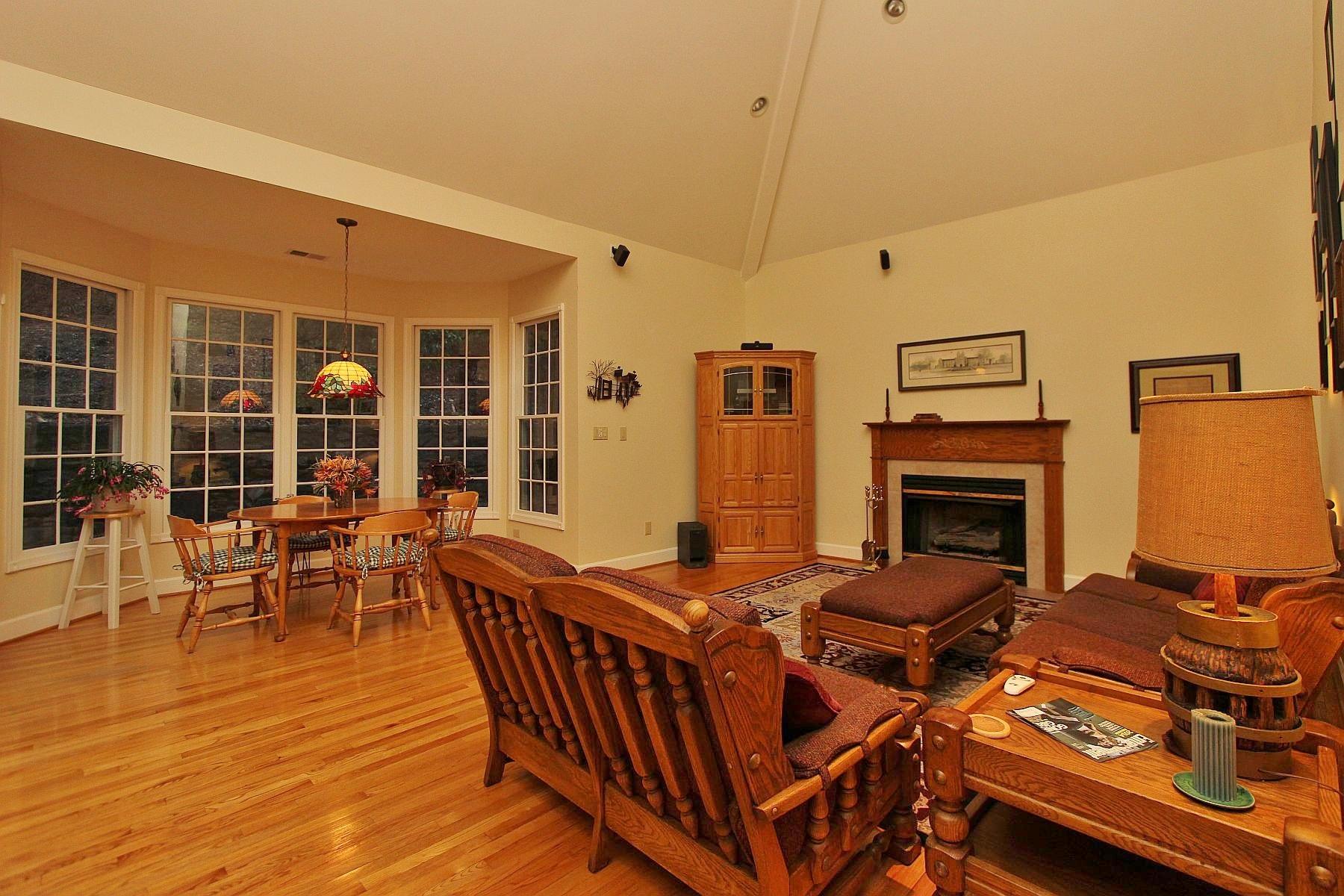 3348 Hidden Oak Road Southwest Roanoke, VA 24018 - Photo 24 of 60 17