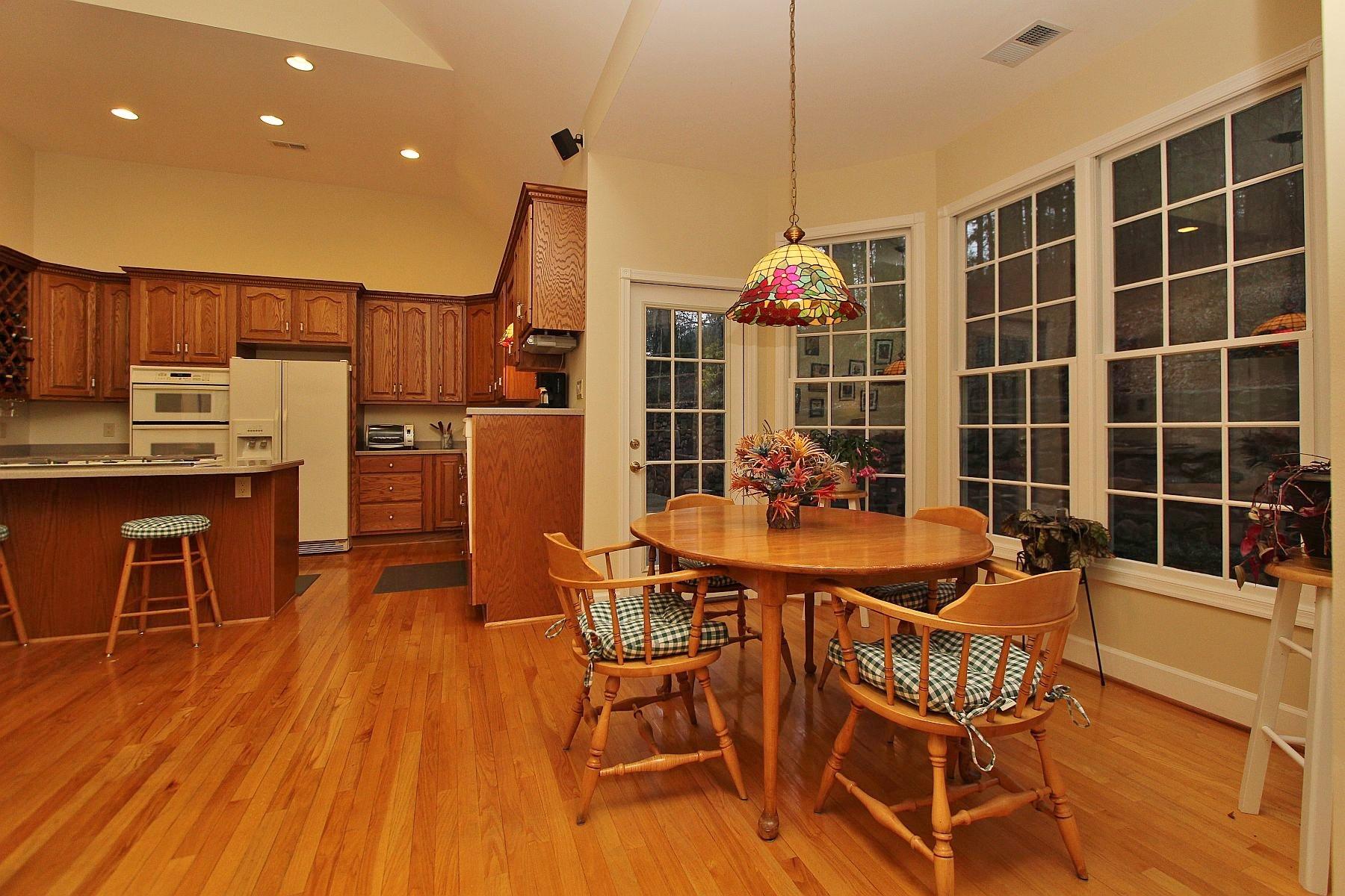 3348 Hidden Oak Road Southwest Roanoke, VA 24018 - Photo 26 of 60 19