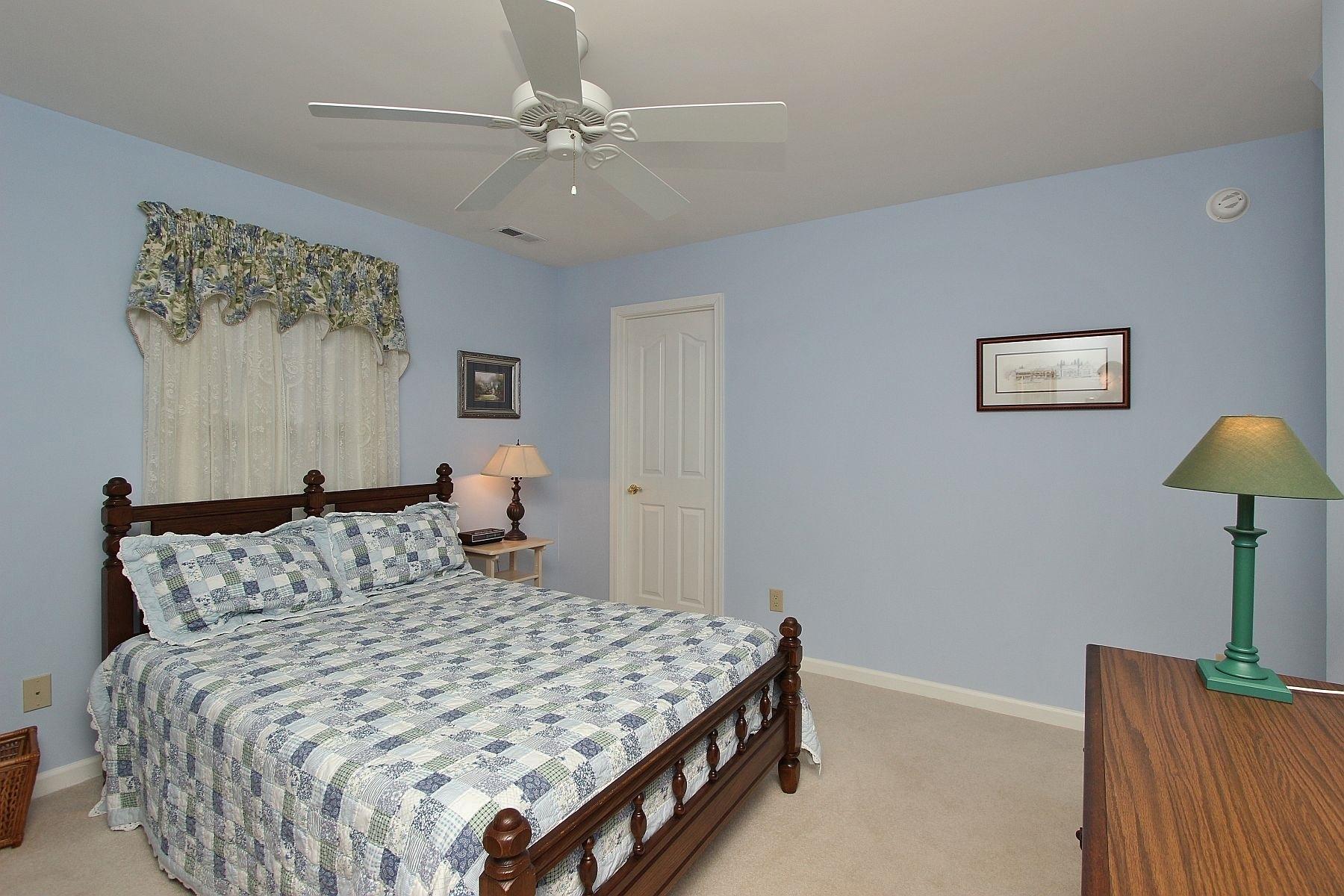 3348 Hidden Oak Road Southwest Roanoke, VA 24018 - Photo 39 of 60 32