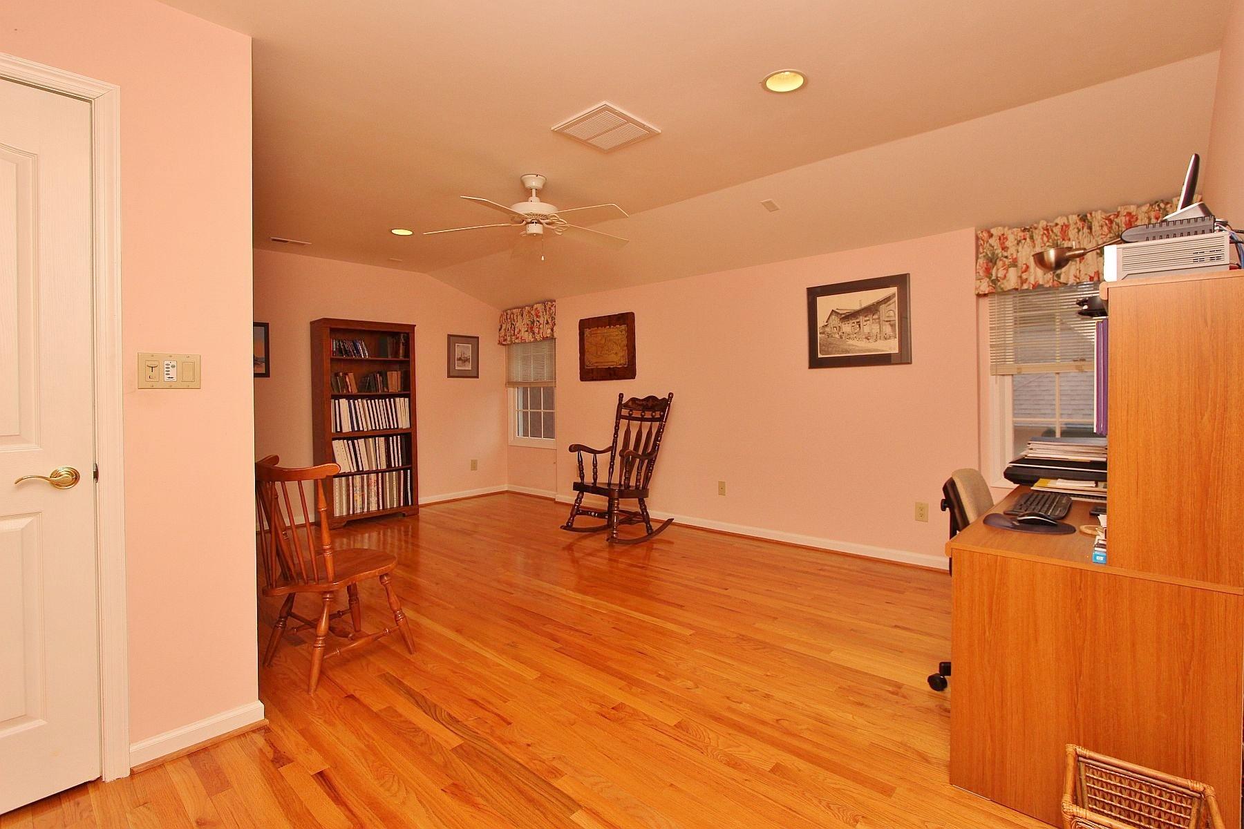 3348 Hidden Oak Road Southwest Roanoke, VA 24018 - Photo 47 of 60 40
