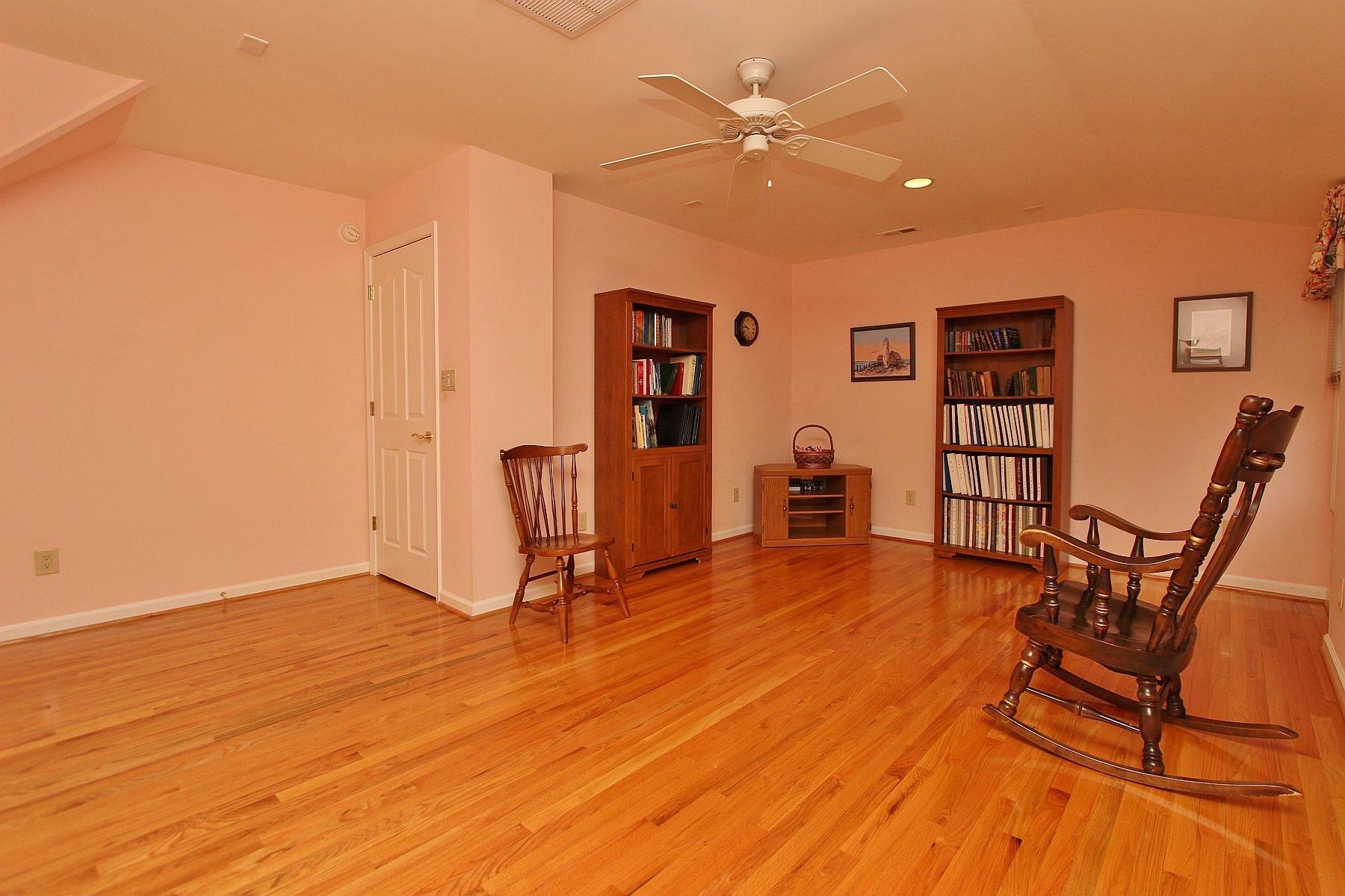 3348 Hidden Oak Road Southwest Roanoke, VA 24018 - Photo 48 of 60 41