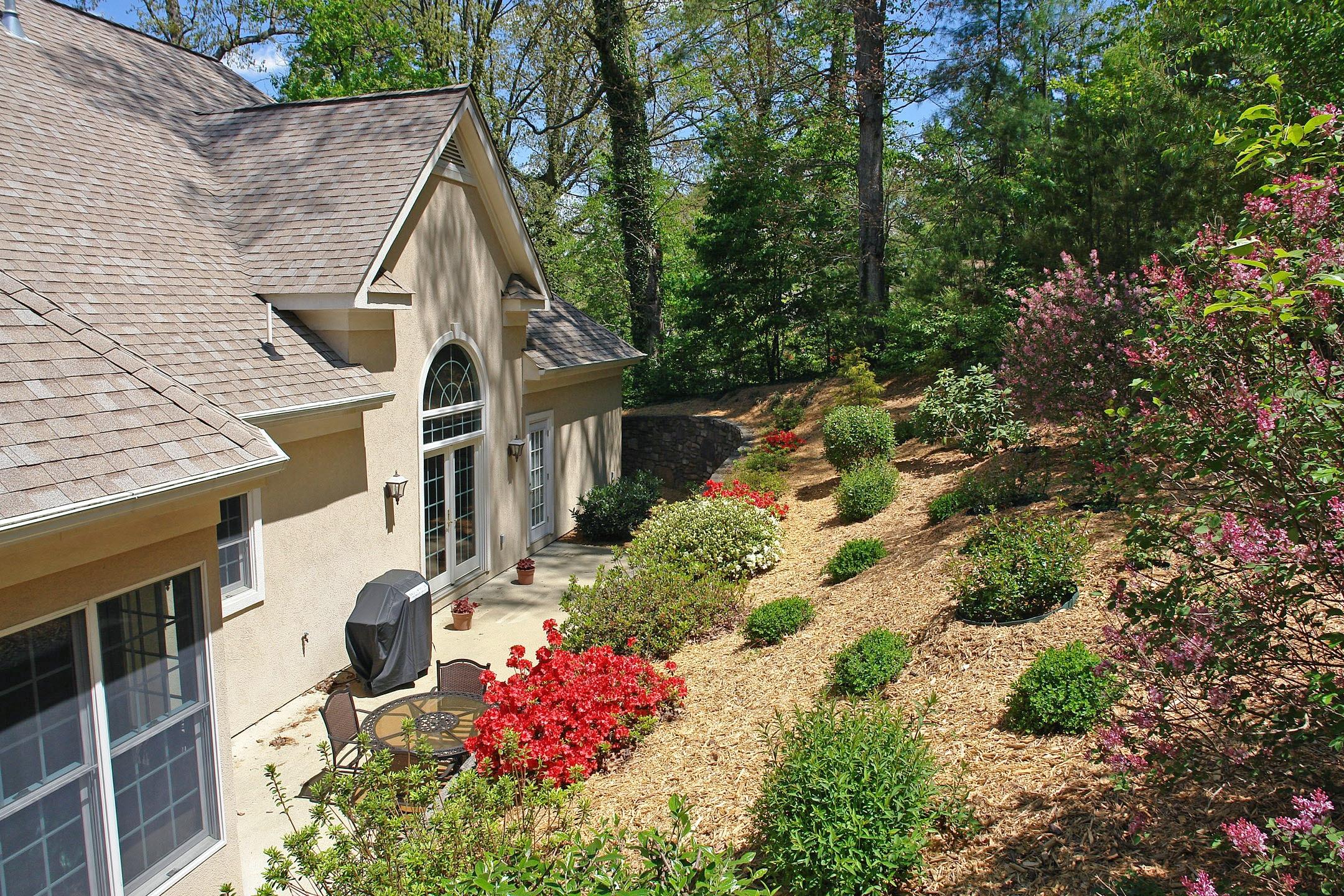 3348 Hidden Oak Road Southwest Roanoke, VA 24018 - Photo 6 of 60 Exterior 6