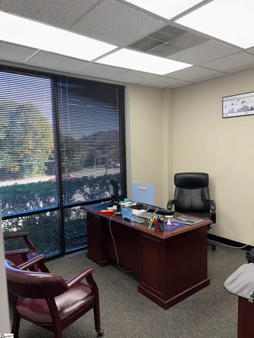 $1,500 | 330 B Pelham Road, Greenville, SC 29615