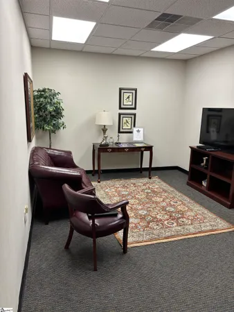 $1,500 | 330 B Pelham Road, Greenville, SC 29615