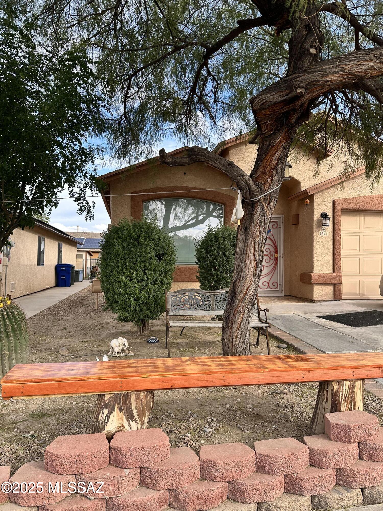 4641 South Paseo Rio Bravo Tucson, AZ 85714 - Photo 2 of 28