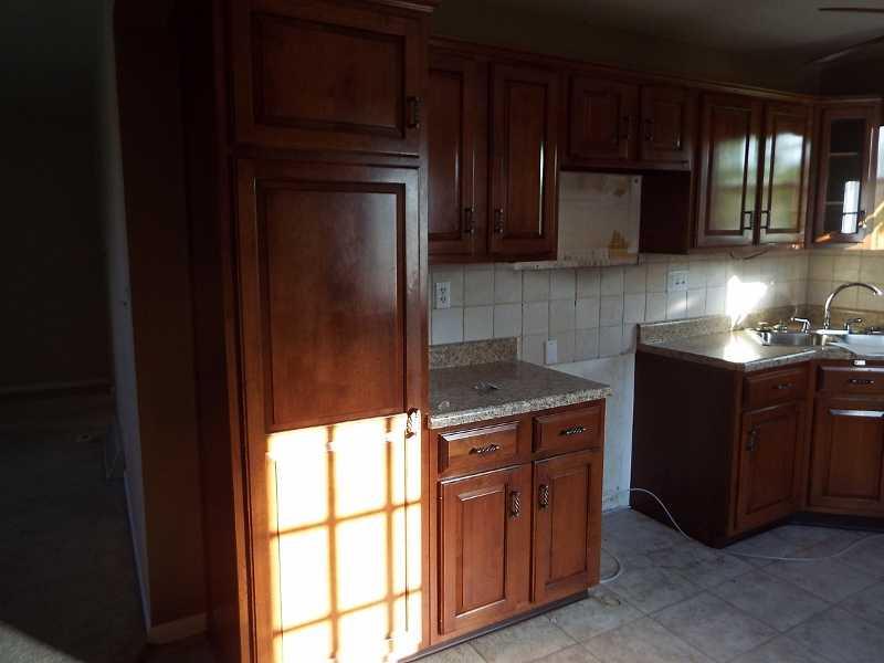 12 Barbara Road Latrobe, PA 15650 - Photo 6 of 14 Kitchen.