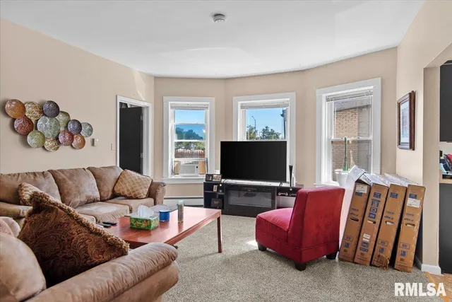 $725,000 | 520 East South Grand Avenue, Springfield, IL 62703