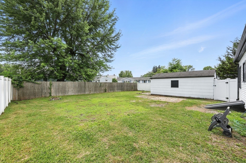 21 Meeting House Road Chicopee, MA 01013 - Photo 26 of 27 Gallery Image 26
