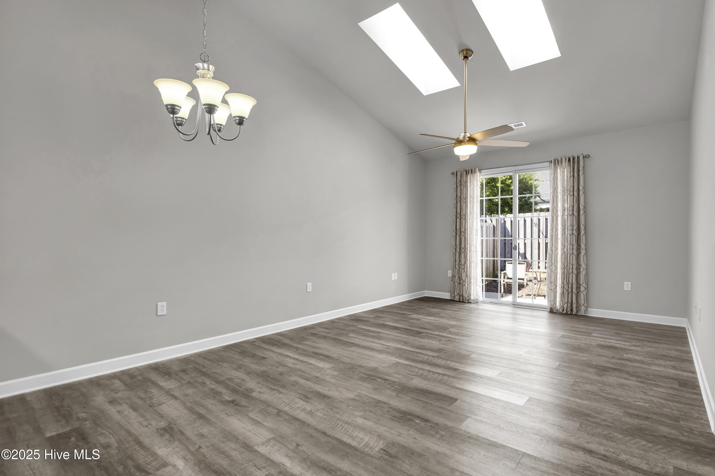 5006 Carleton Drive, Unit 141 Wilmington, NC 28403 - Photo 13 of 33 012_p1222284_761