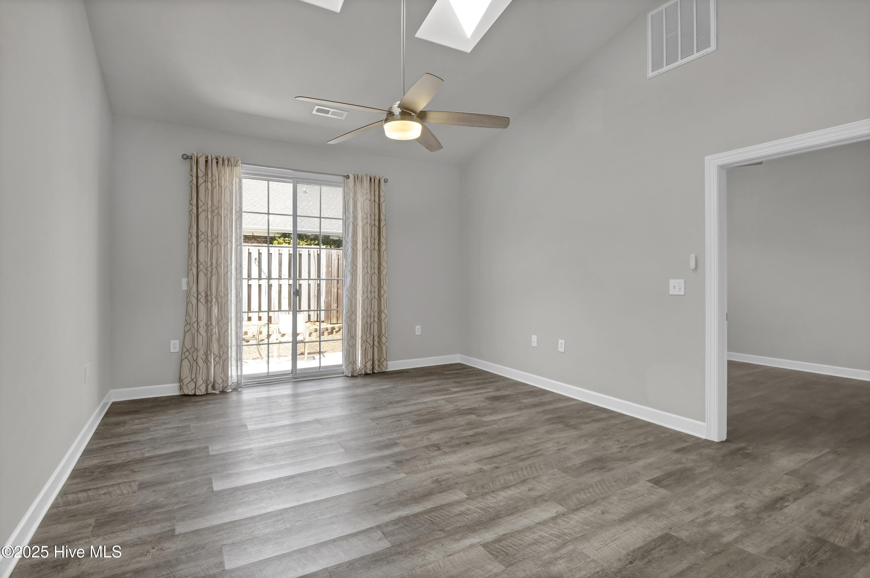5006 Carleton Drive, Unit 141 Wilmington, NC 28403 - Photo 14 of 33 017_p1222309_282