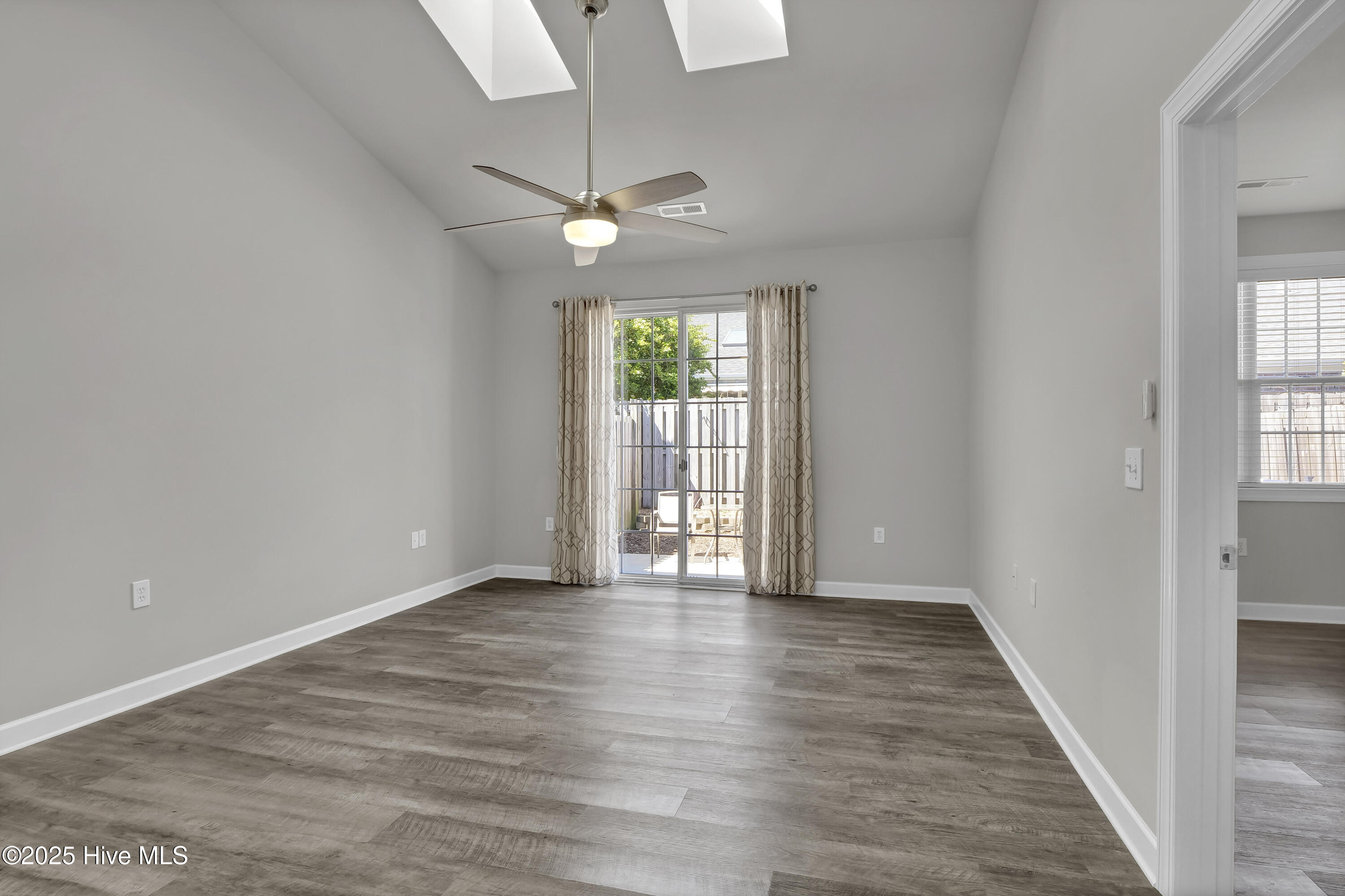 5006 Carleton Drive, Unit 141 Wilmington, NC 28403 - Photo 9 of 33 015_p1222299_780