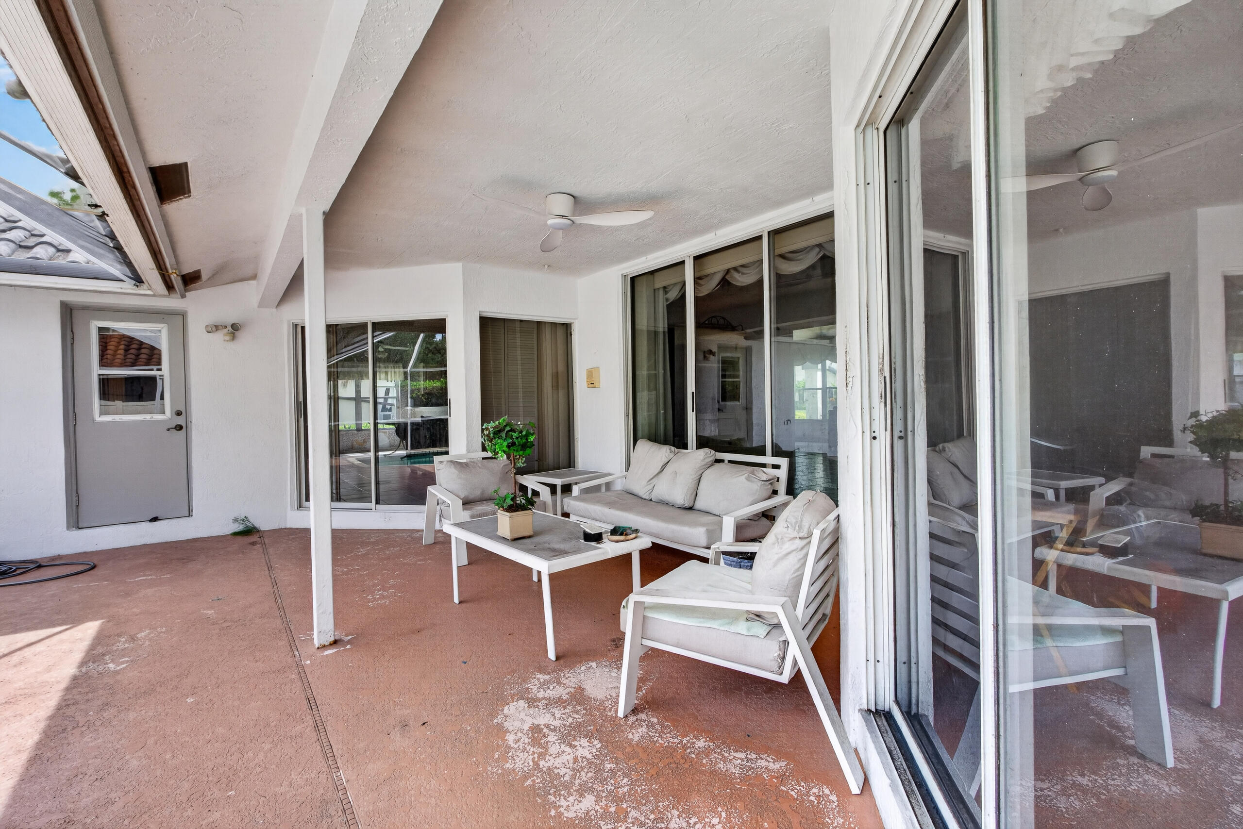 2825 Northwest 29th Drive Boca Raton, FL 33434 - Photo 47 of 56 016_Daniela_boca-9