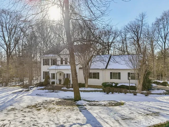 $1,100,000 | 1 Majestic Woods Drive, Monroe Township, NJ 08831