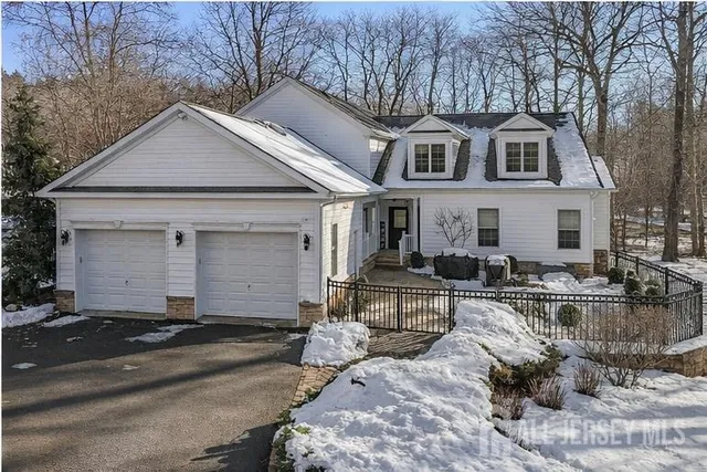 $1,100,000 | 1 Majestic Woods Drive, Monroe Township, NJ 08831