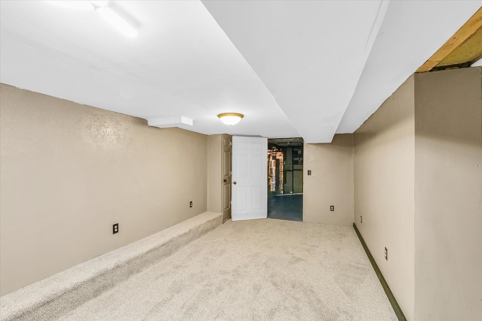 301 North Main Street Fithian, IL 61844 - Photo 40 of 53 a view of an empty room