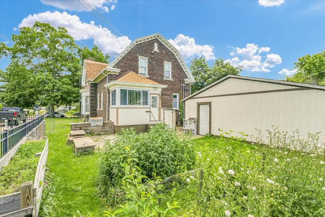 $219,900 | 301 North Main Street, Fithian, IL 61844