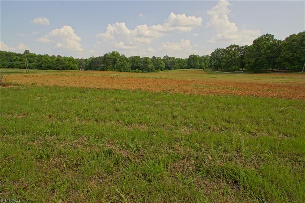 173 Allen Road Reidsville, NC 27320 - Photo 2 of 3 Gallery Image 2