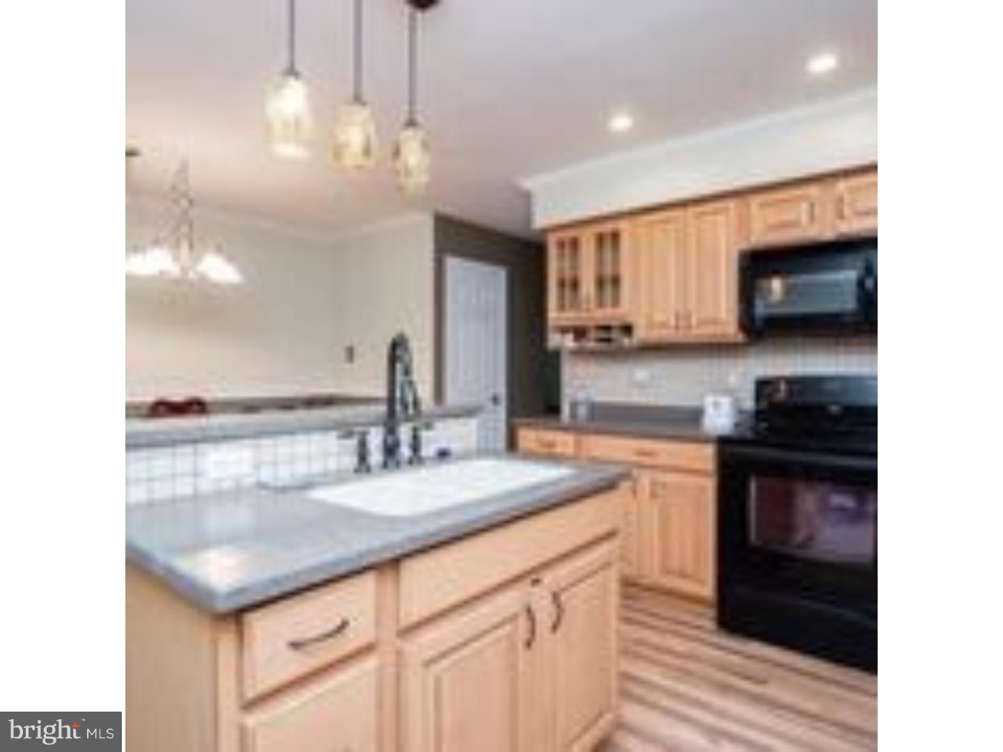 3 Evergreen Road Pottstown, PA 19464 - Photo 7 of 25 Kitchen